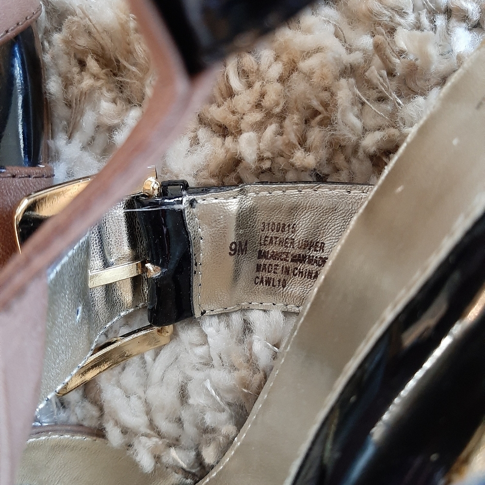 Eurosoft by Sofft Women's Black & Tan Heeled Leather Sandals Size 9M - Picture 8 of 9